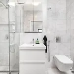 Orlowicza Modern Powisle * ורשה
